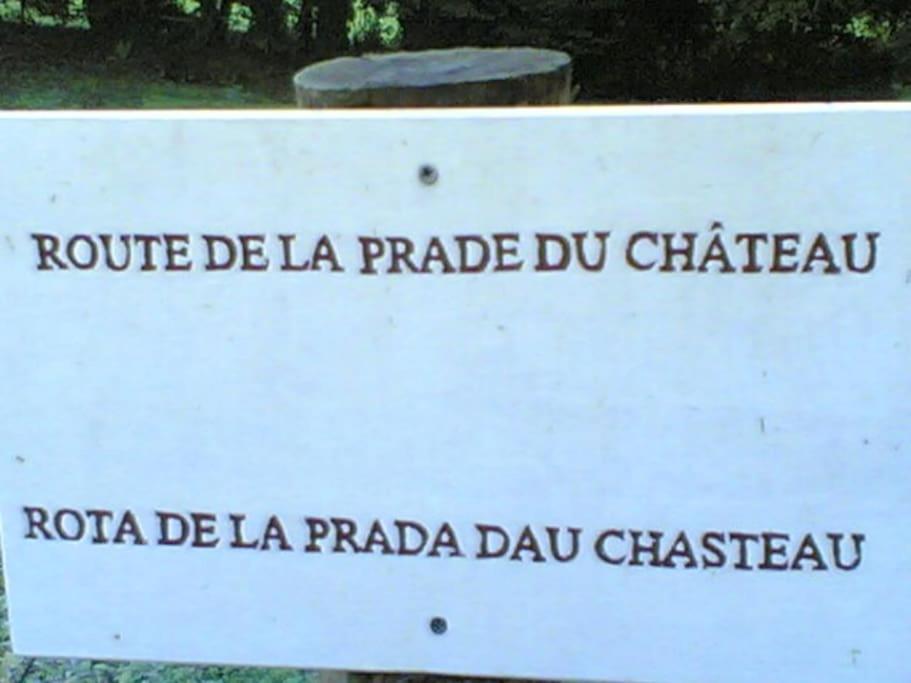 Cottage By The Chateau With Pool In National Parc Les Salles-Lavauguyon Exterior photo