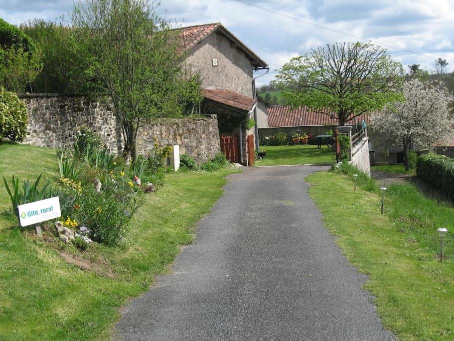 Cottage By The Chateau With Pool In National Parc Les Salles-Lavauguyon Exterior photo